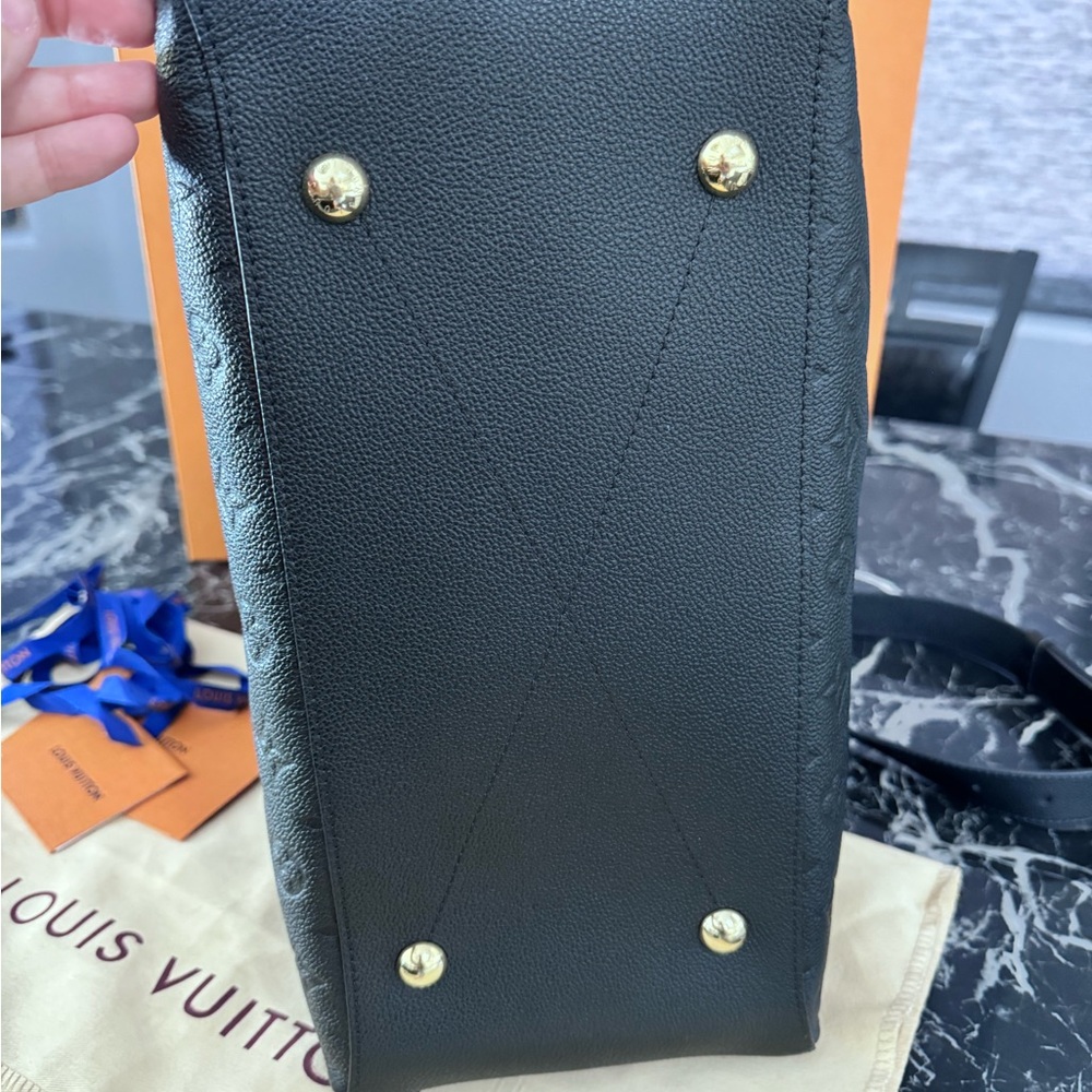 Maida Hobo Monogram Empreinte Noir Leather LIKE NEW 🖤 - Picture 9 of 16
